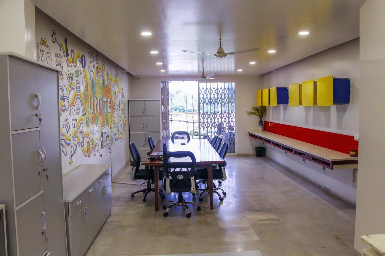 הוסטל Urban Nomads Pune Riverside Colive Cowork מראה חיצוני תמונה